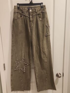 Hot Topic Olive Green Wide-Leg Distressed Star Jeans